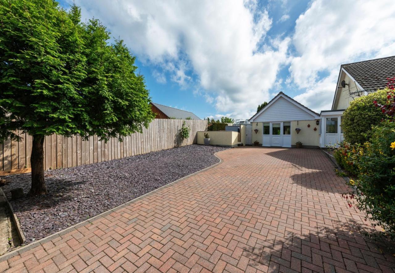 Y Villa Mor Llanarth  外观 照片