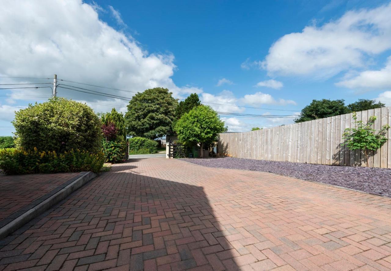 Y Villa Mor Llanarth  外观 照片